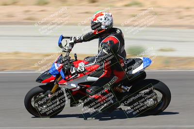 media/Sep-24-2022-TrackXperience (Sat) [[08127a19bf]]/Intermediate Group/session 2 turn 5/